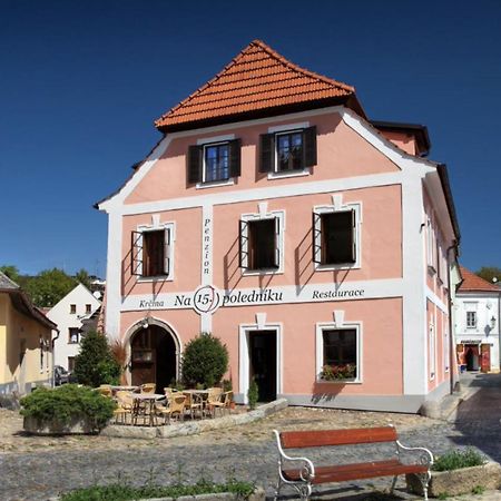 Penzion Na 15. Poledniku Otel Jindřichŭv Hradec Dış mekan fotoğraf
