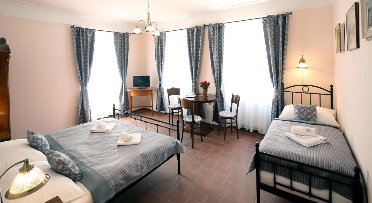 Penzion Na 15. Poledniku Otel Jindřichŭv Hradec Dış mekan fotoğraf